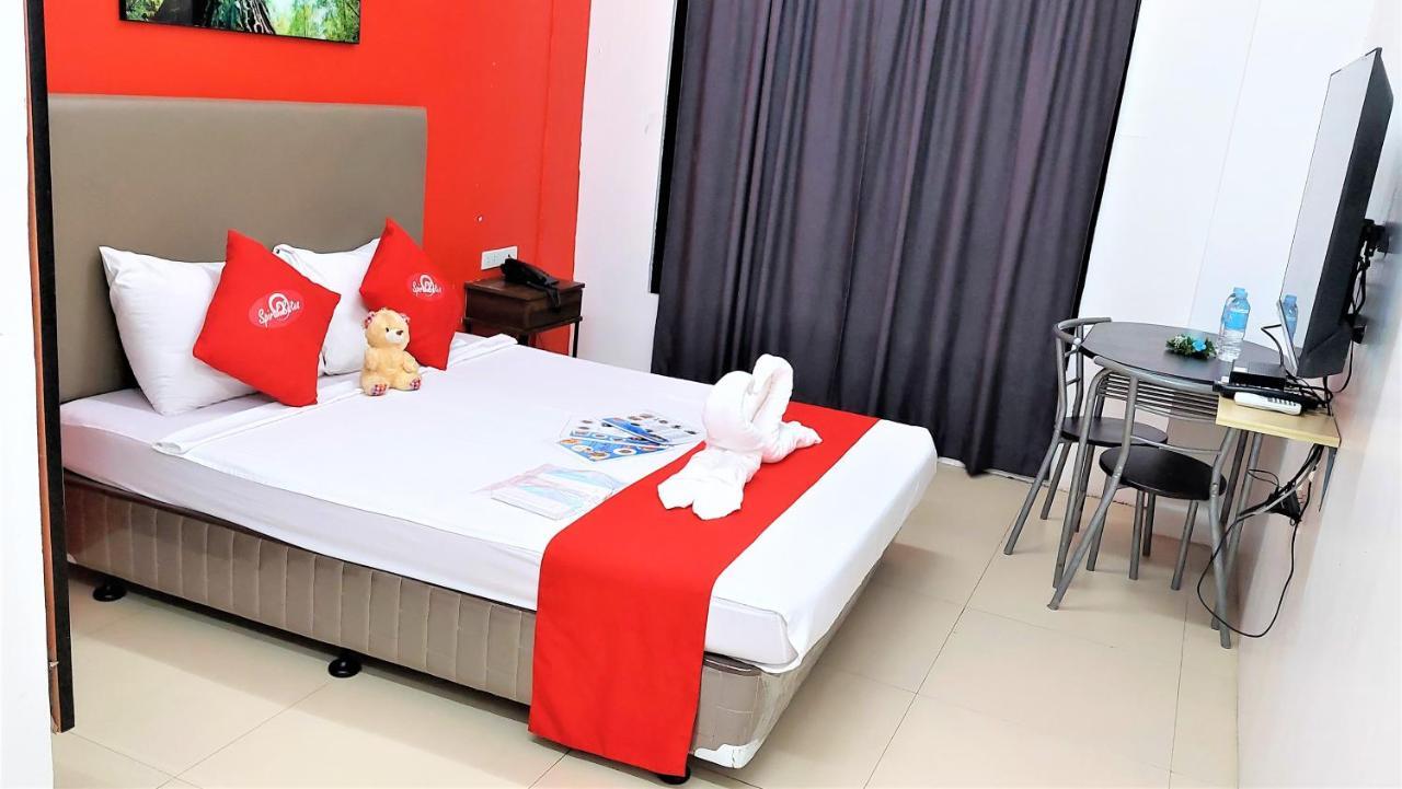 Spiral Suites Hotel 奎松市 外观 照片