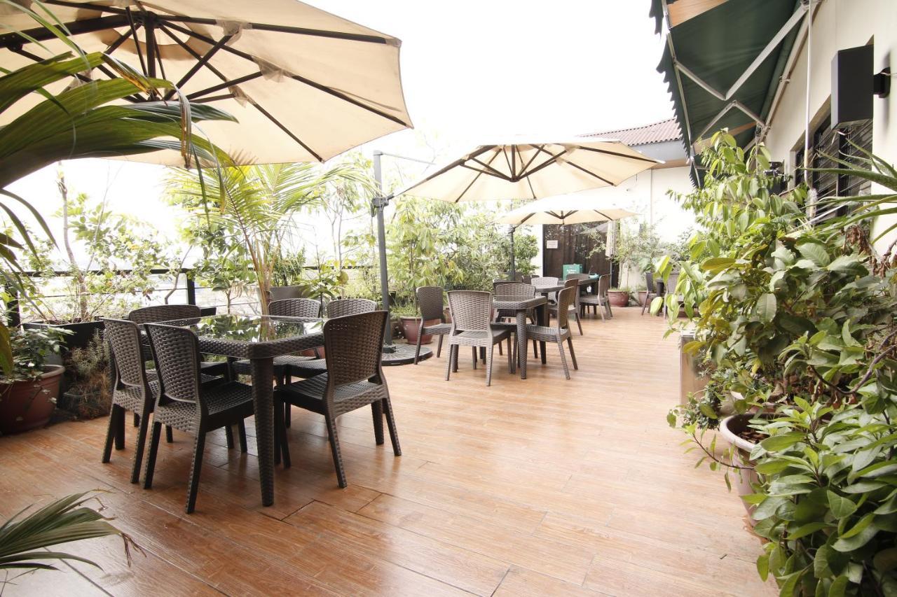 Spiral Suites Hotel 奎松市 外观 照片